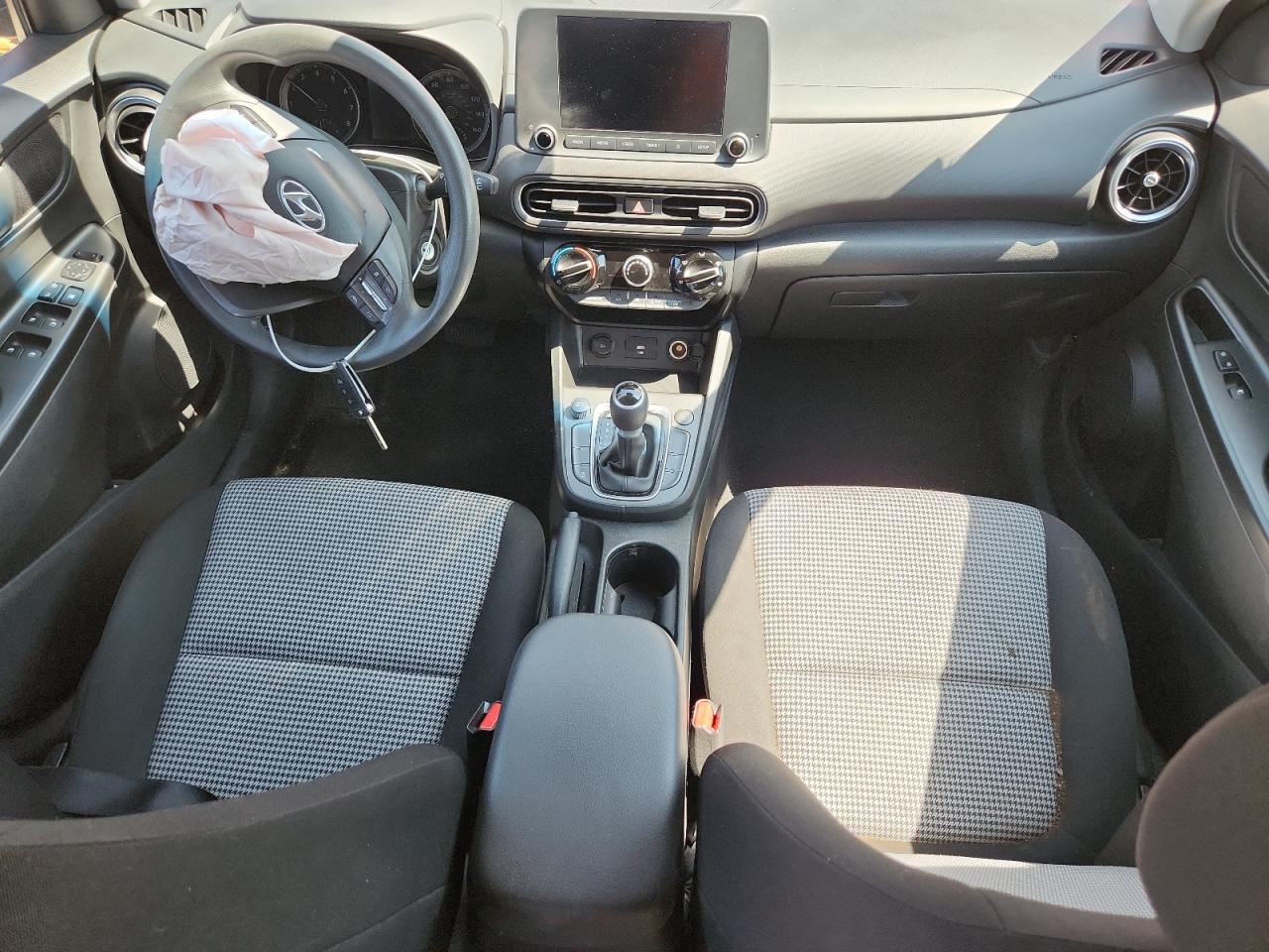 2022 Hyundai Kona Sel VIN: KM8K2CAB2NU831208 Lot: 69098385