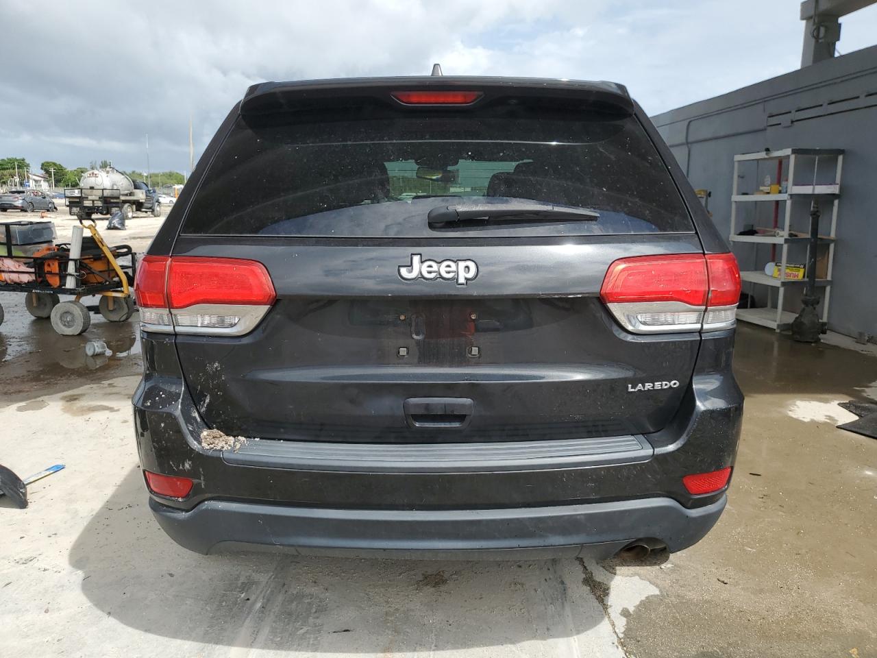 2015 Jeep Grand Cherokee Laredo VIN: 1C4RJEAG5FC951962 Lot: 84365365