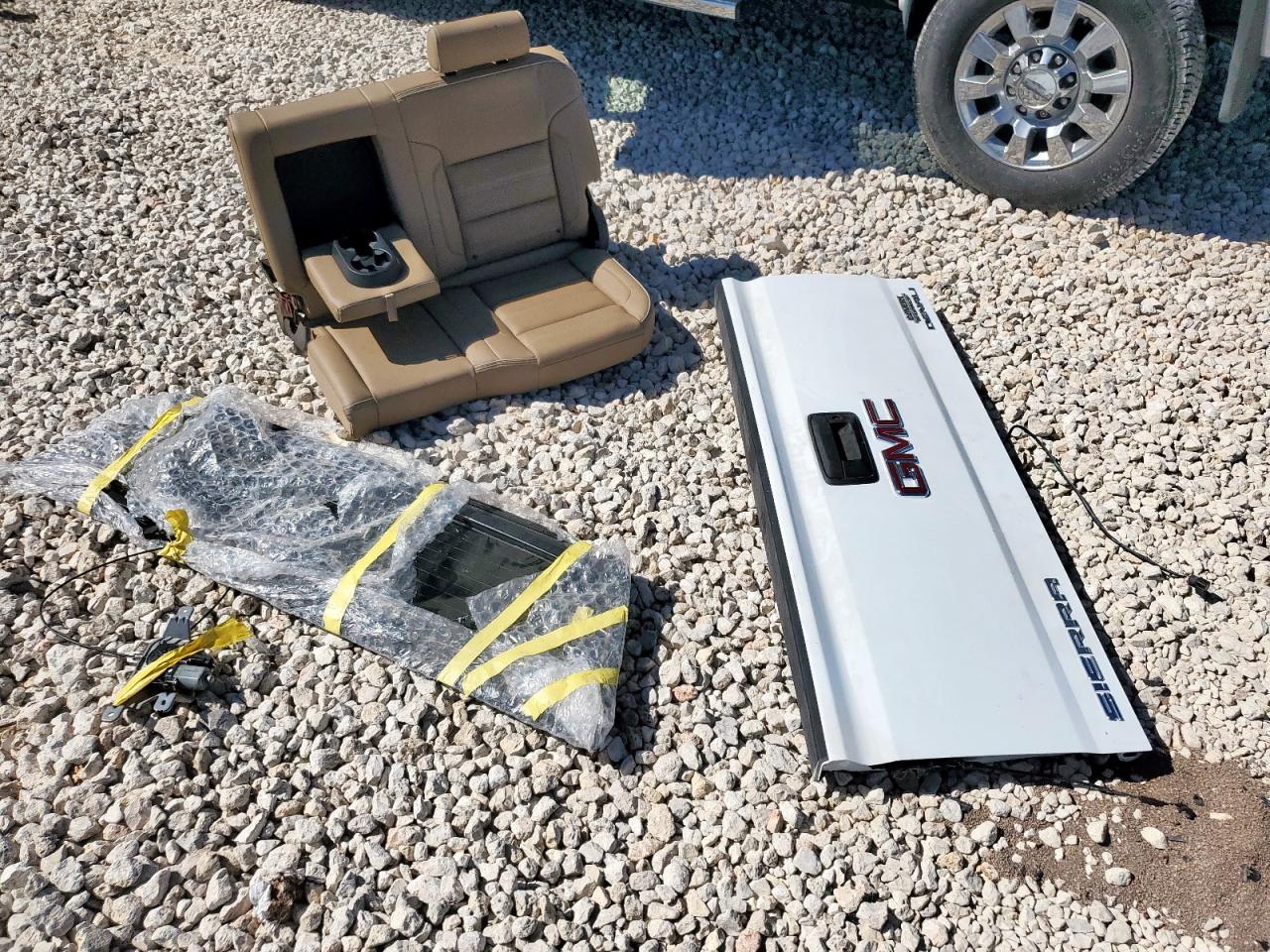 2017 GMC Sierra K2500 Denali VIN: 1GT12UEY5HF249701 Lot: 80802845