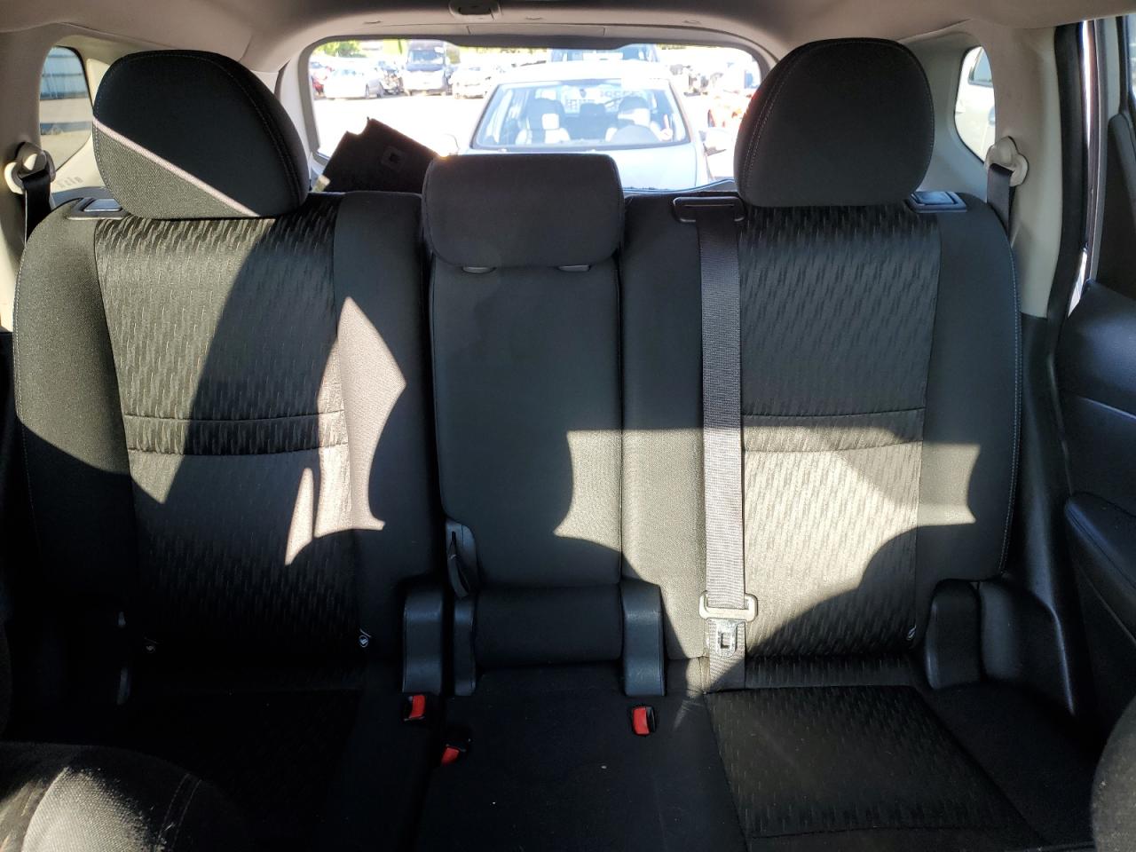 2017 Nissan Rogue S VIN: KNMAT2MV9HP530712 Lot: 81701115