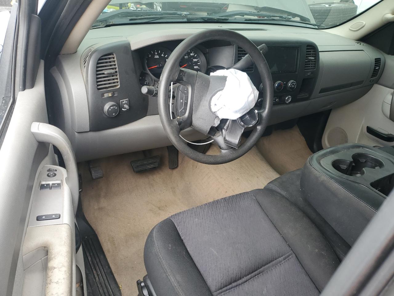 2010 Chevrolet Silverado C1500 VIN: 1GCPCPEA9AZ183394 Lot: 81735665