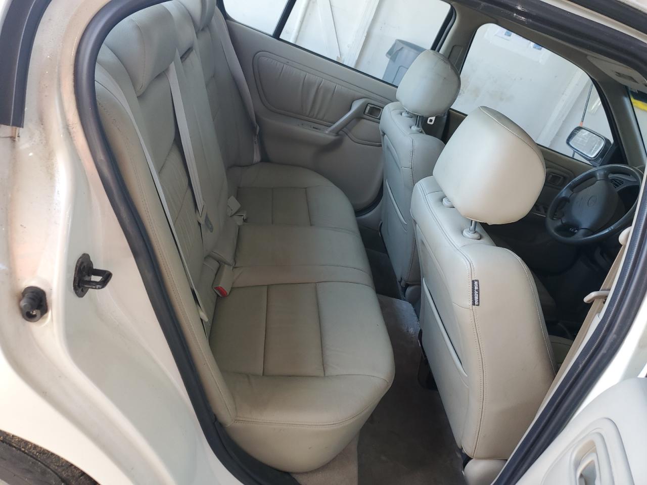 1999 Infiniti G20 VIN: JNKCP11A2XT003821 Lot: 71955185