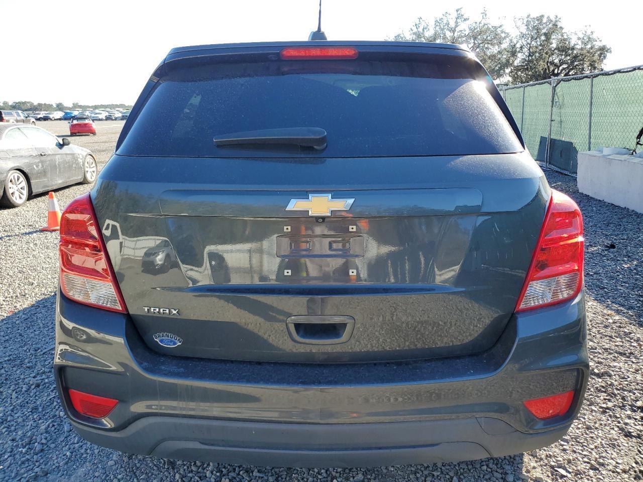 2019 Chevrolet Trax Ls VIN: 3GNCJKSBXKL235832 Lot: 71372565