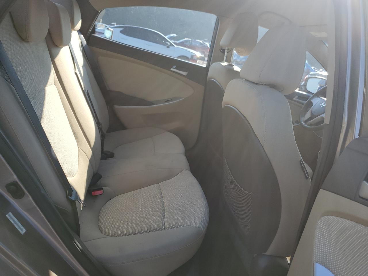 2013 Hyundai Accent Gls VIN: KMHCT4AE8DU324670 Lot: 71440335