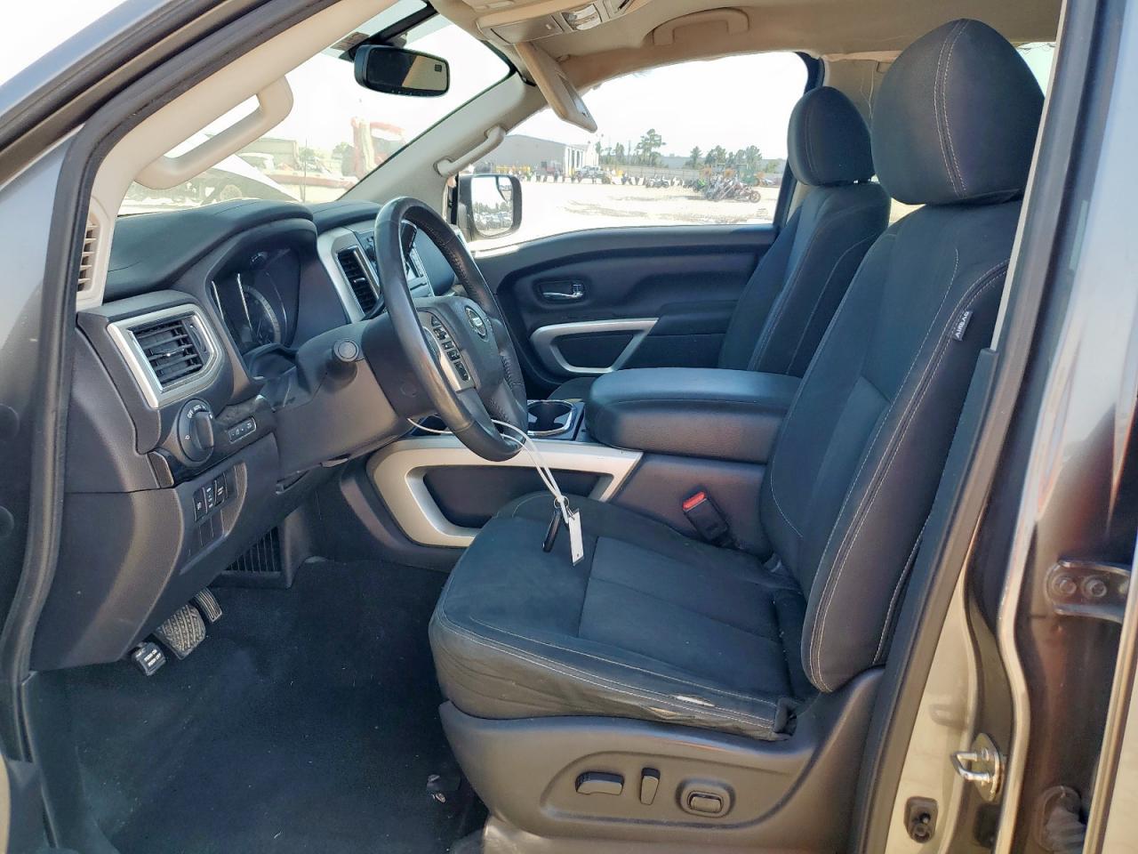 2017 Nissan Titan Sv VIN: 1N6AA1E65HN534997 Lot: 71353865