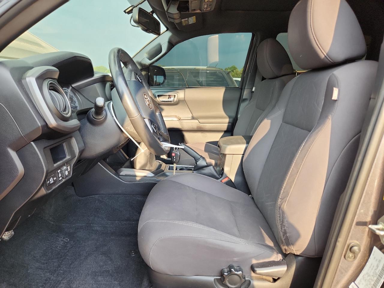 2017 Toyota Tacoma Double Cab VIN: 5TFCZ5AN8HX111022 Lot: 72000135