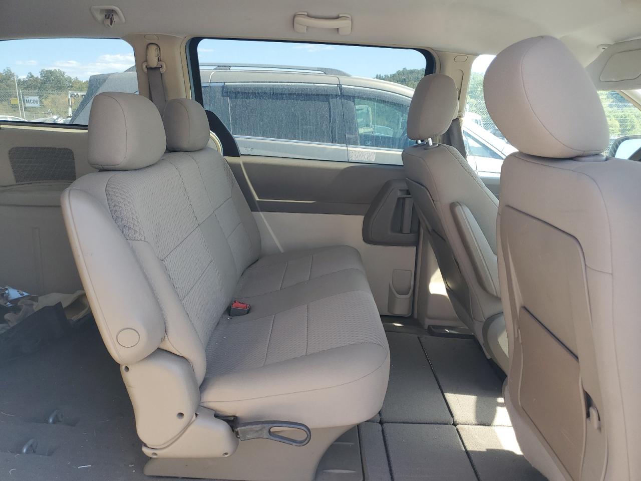 2008 Chrysler Town & Country Lx VIN: 2A8HR44HX8R128448 Lot: 71604215