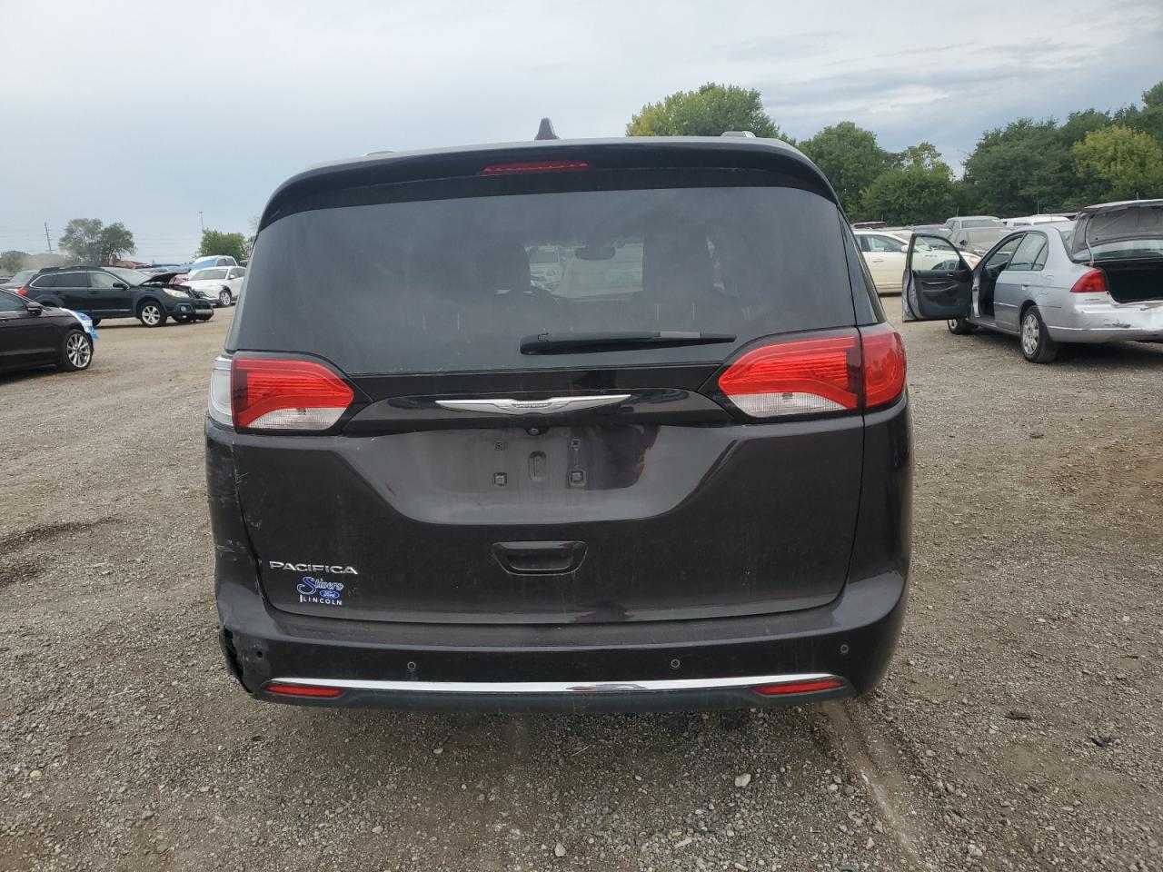 2017 Chrysler Pacifica Touring L Plus VIN: 2C4RC1EG1HR811317 Lot: 69754525