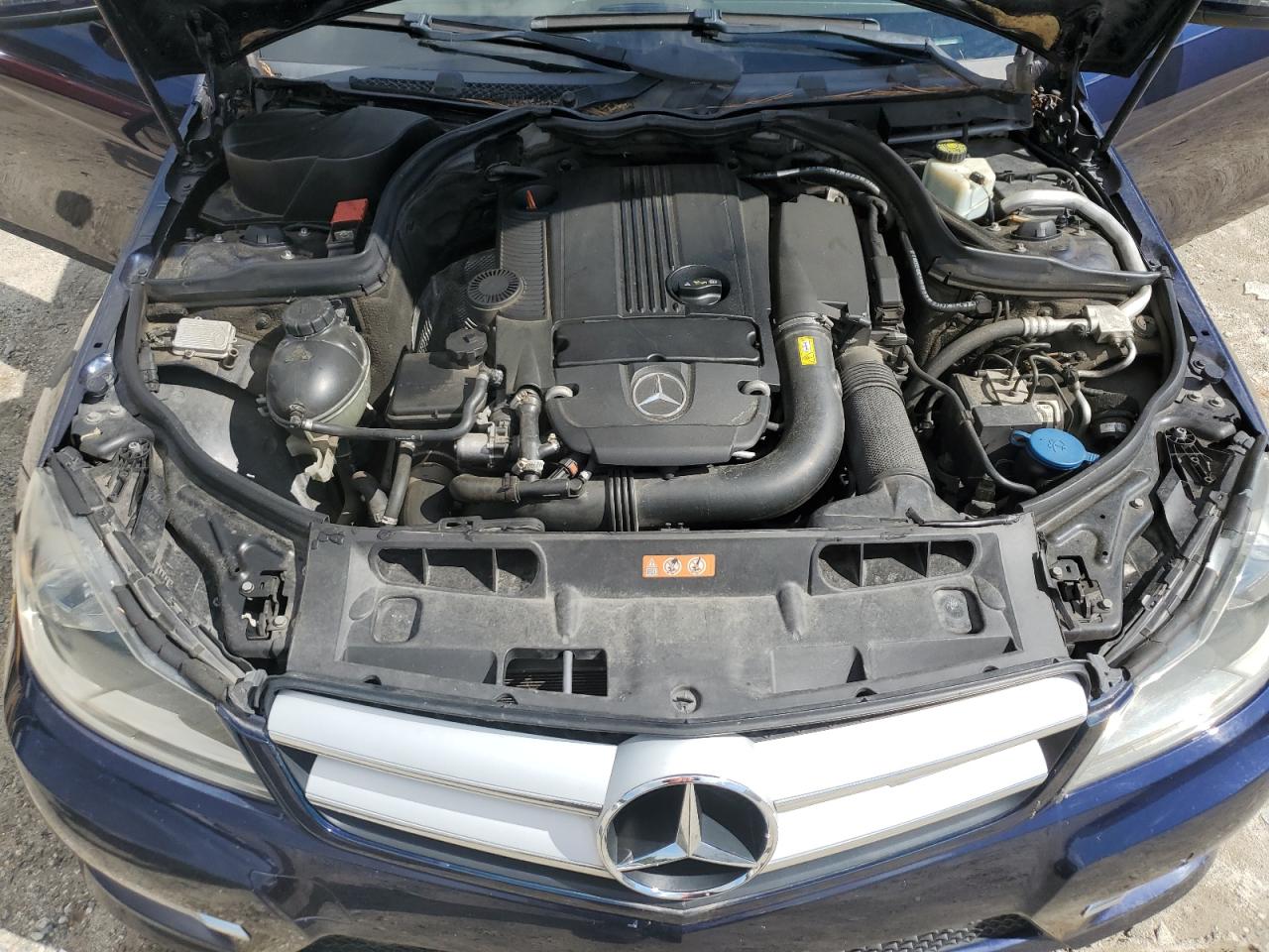 2012 Mercedes-Benz C 250 VIN: WDDGJ4HB6CF798990 Lot: 81848195