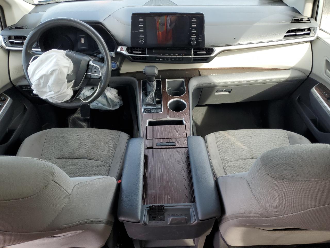 2021 Toyota Sienna Le VIN: 5TDKRKEC5MS028926 Lot: 81182615