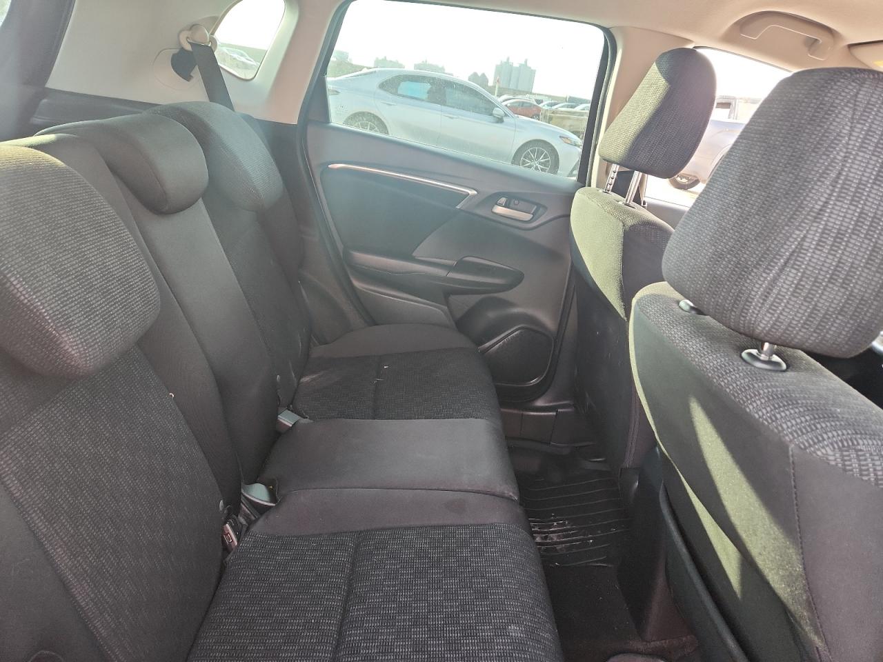 2015 Honda Fit Lx VIN: 3HGGK5G5XFM771354 Lot: 84026785