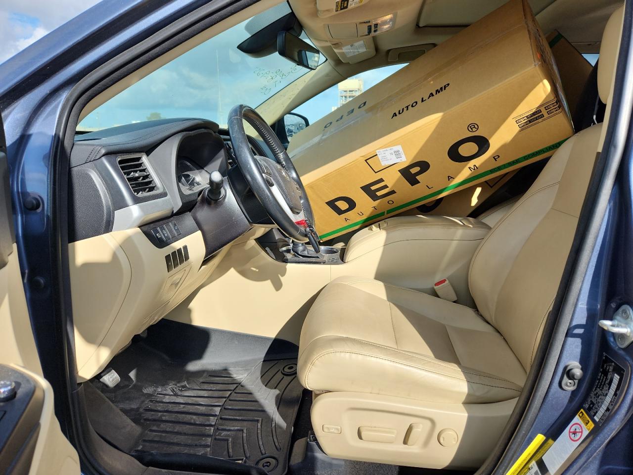 2018 Toyota Highlander Se VIN: 5TDKZRFH0JS286060 Lot: 81498445