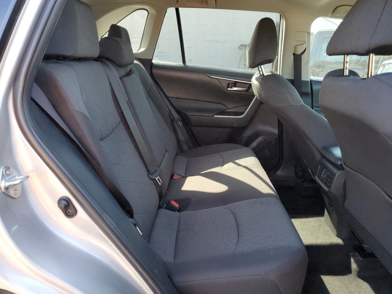 2022 Toyota Rav4 Xle VIN: 2T3P1RFV4NW286568 Lot: 72011205