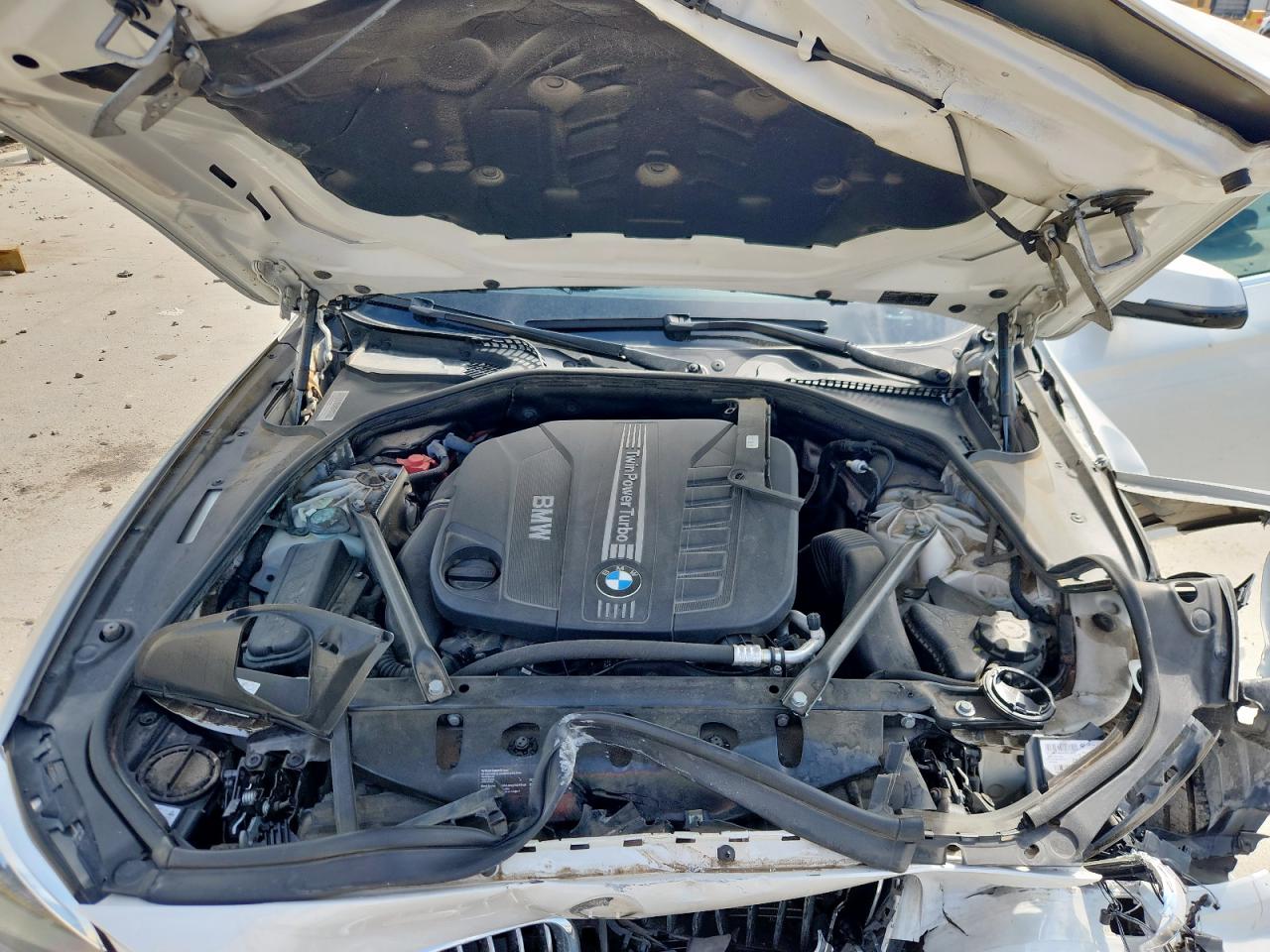 2014 BMW 535 D VIN: WBAXA5C58ED689752 Lot: 81325775