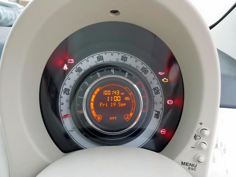 2011 FIAT 500 LOUNGE 