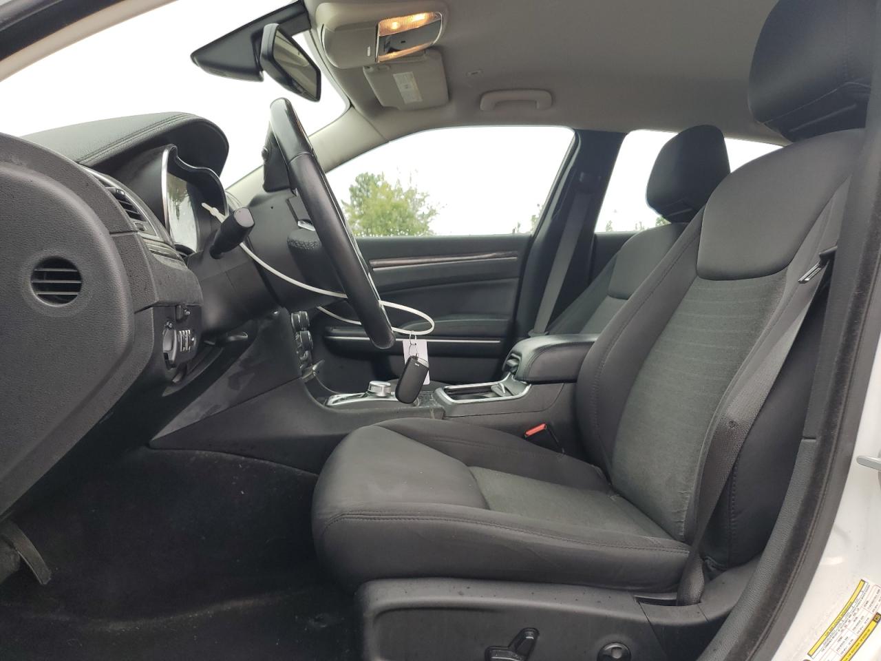 2019 Chrysler 300 Touring VIN: 2C3CCAAG2KH614184 Lot: 83998415