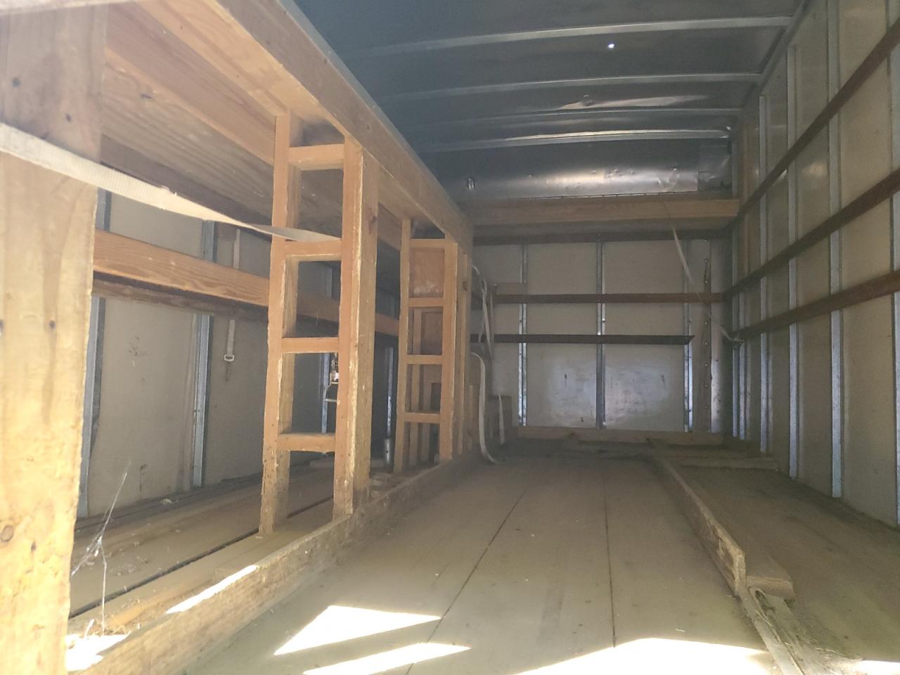 2005 Isuzu Npr VIN: 4KLB4B1U25J800150 Lot: 81444095