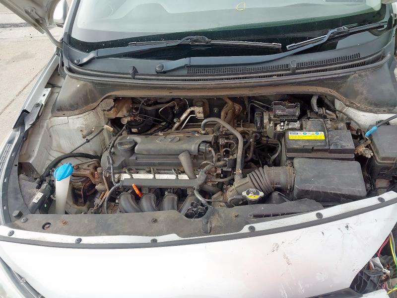 2015 HYUNDAI I20 1.4 SE 5DR