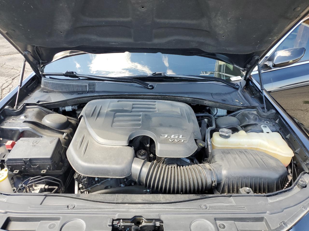 2016 Chrysler 300 Limited VIN: 2C3CCARG9GH262099 Lot: 81325205