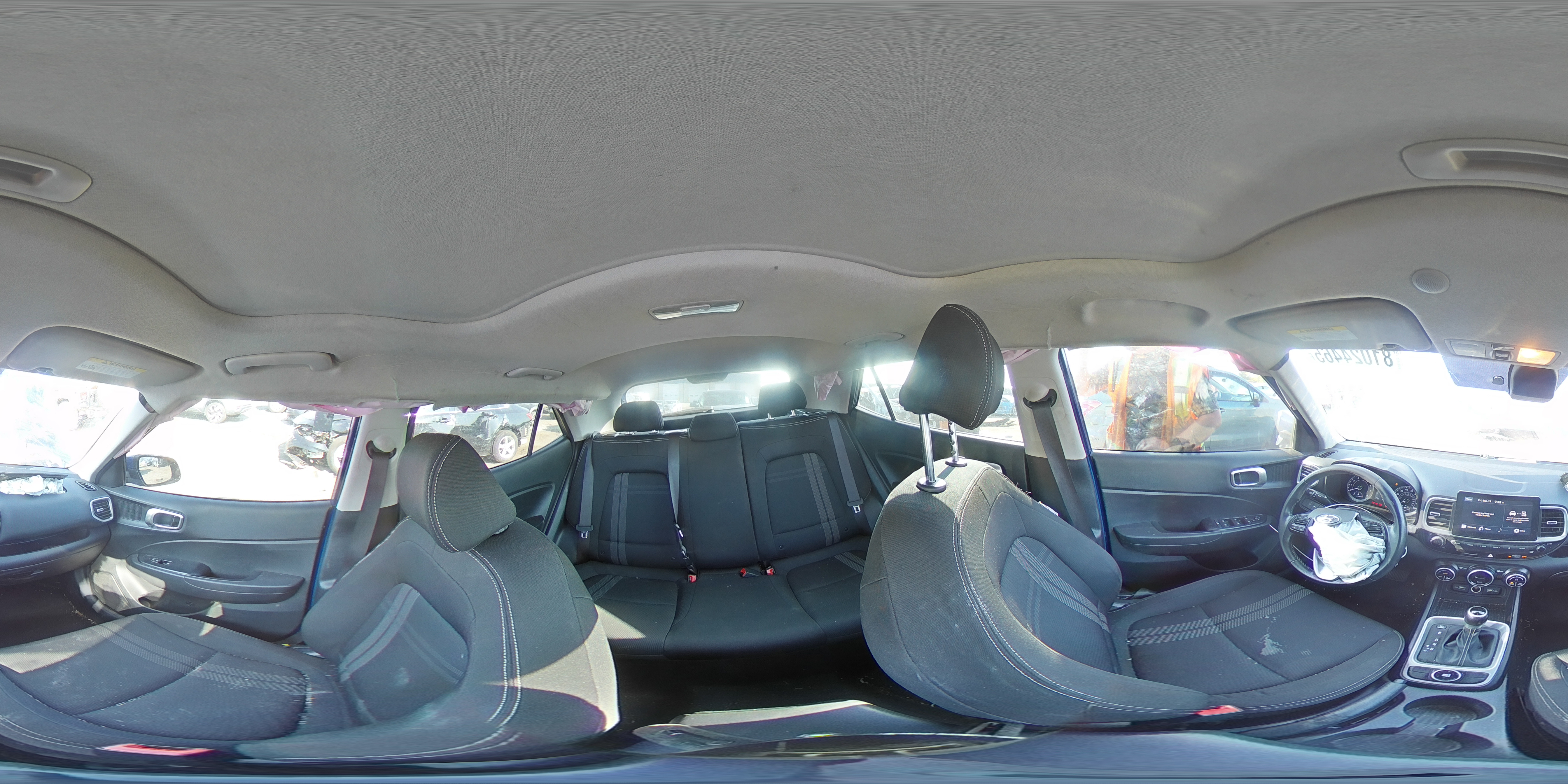 2022 Hyundai Venue Sel VIN: KMHRC8A35NU208067 Lot: 81024465