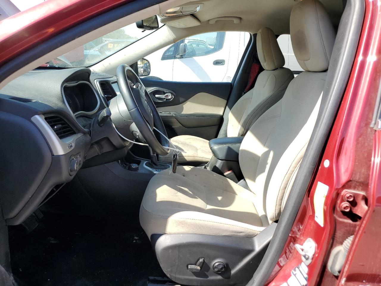 2017 Jeep Cherokee Latitude VIN: 1C4PJMCB7HW563524 Lot: 80796565