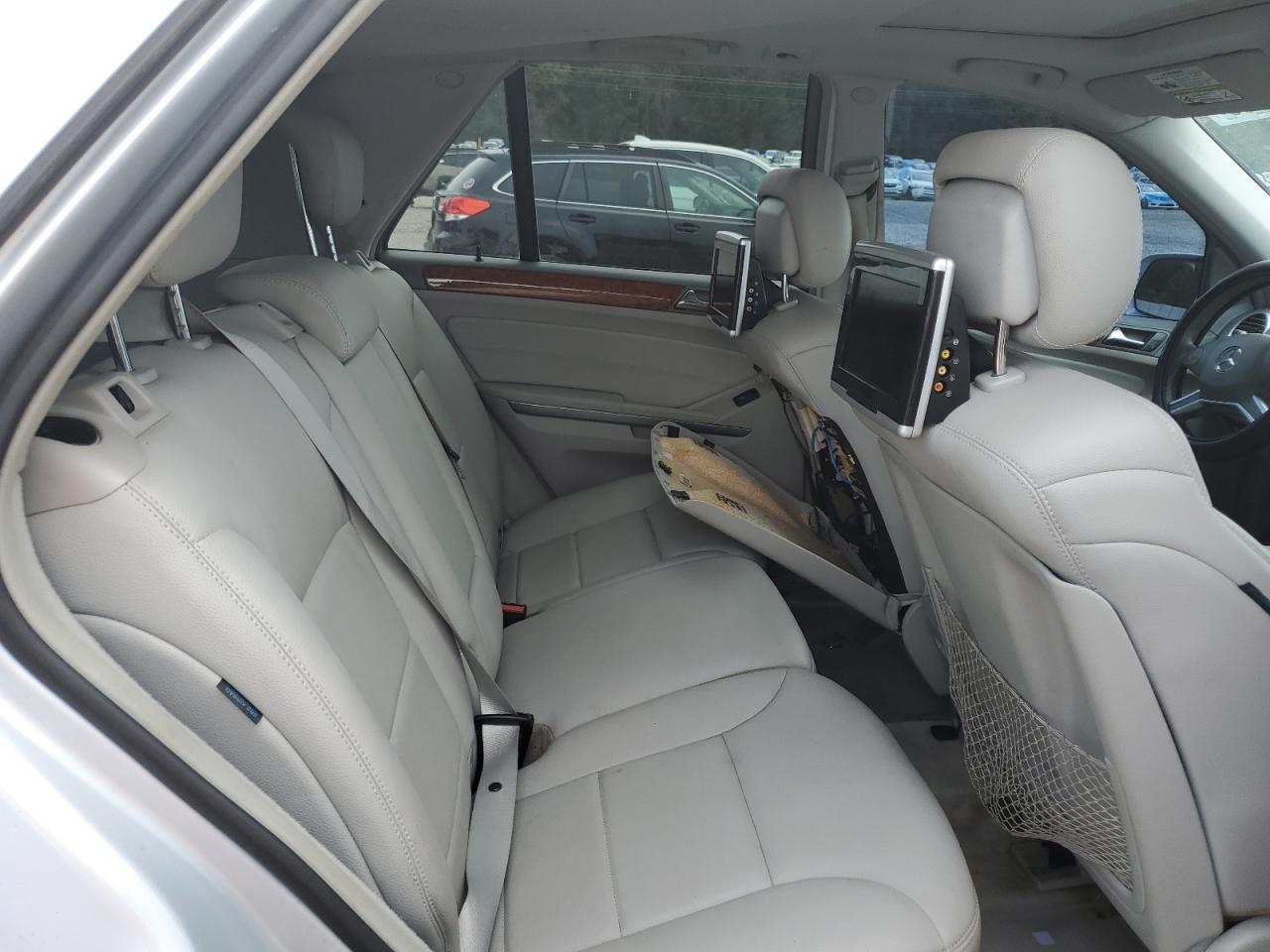 2009 Mercedes-Benz Ml 350 VIN: 4JGBB86E79A467813 Lot: 83839285