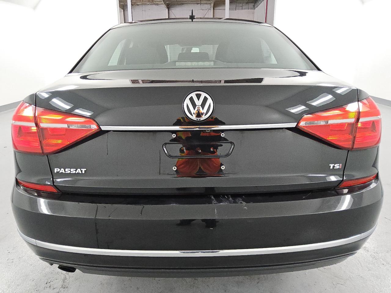 2016 Volkswagen Passat S VIN: 1VWAT7A3XGC046017 Lot: 83762465