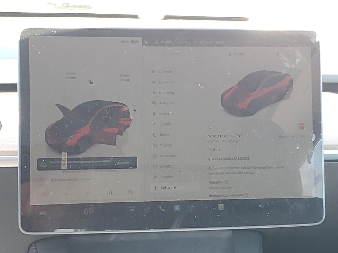 2025 Tesla Model Y VIN: 7SAYGDED4SF320852 Lot: 82130155