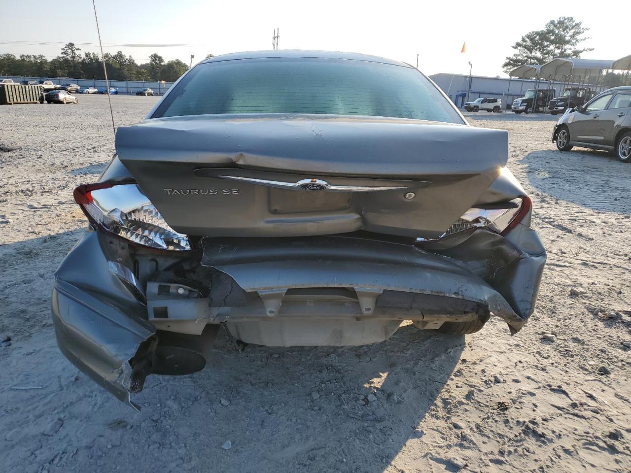 2002 Ford Taurus Se VIN: 1FAFP53U32A147885 Lot: 80463205