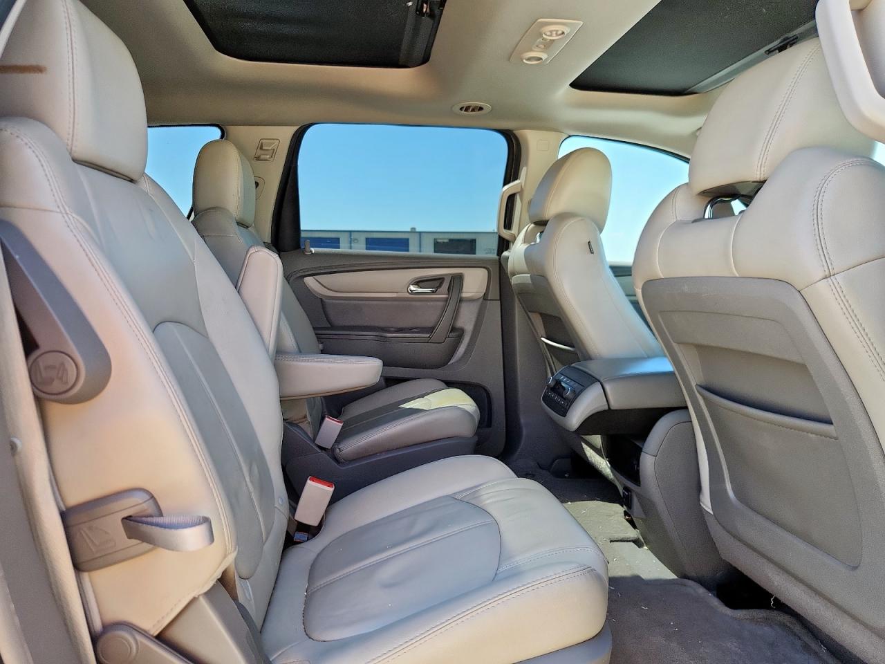 2014 Chevrolet Traverse Lt VIN: 1GNKRHKD0EJ366451 Lot: 82128575