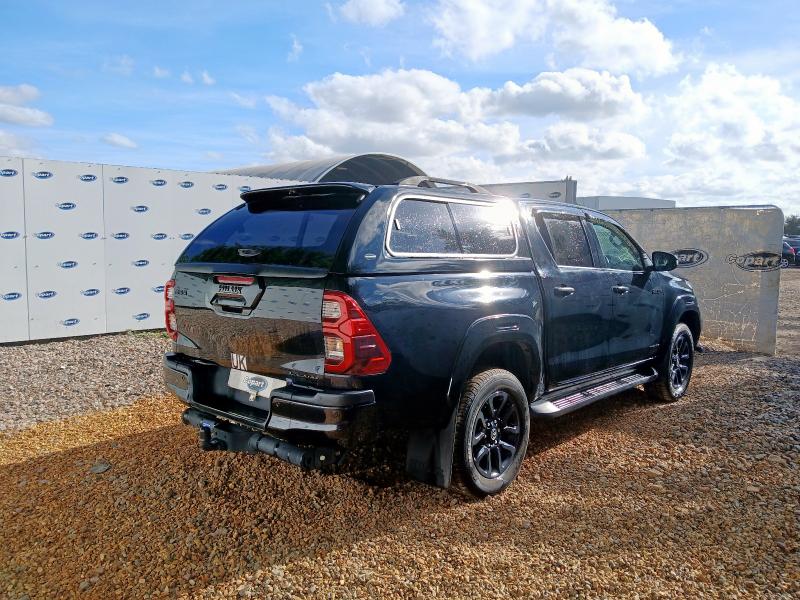 2021 TOYOTA HILUX INVINCIB X D-4D4WD 