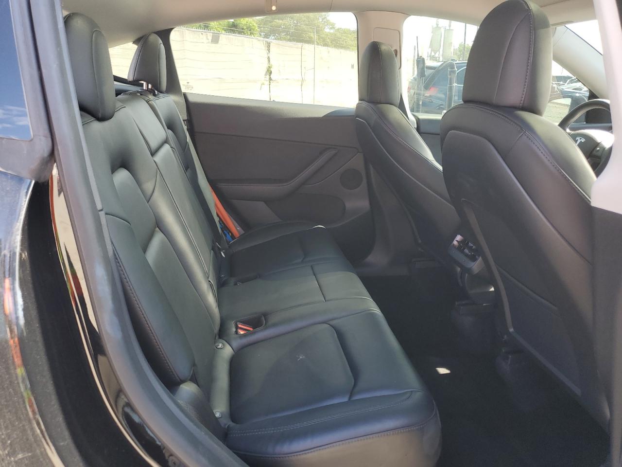 2022 Tesla Model Y VIN: 7SAYGDEE1NF424051 Lot: 81697565