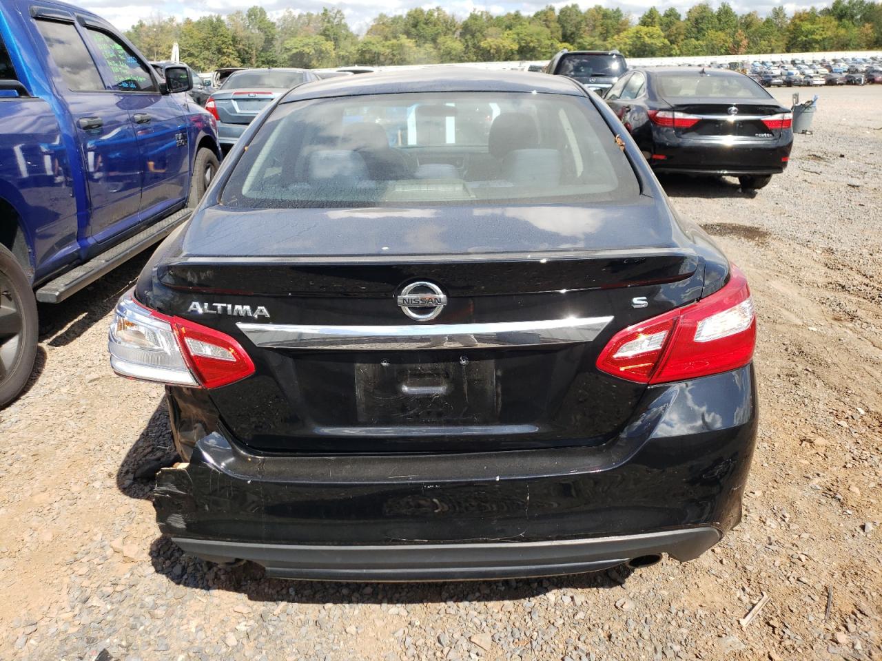 2017 Nissan Altima 2.5 VIN: 1N4AL3AP7HN363943 Lot: 70813525