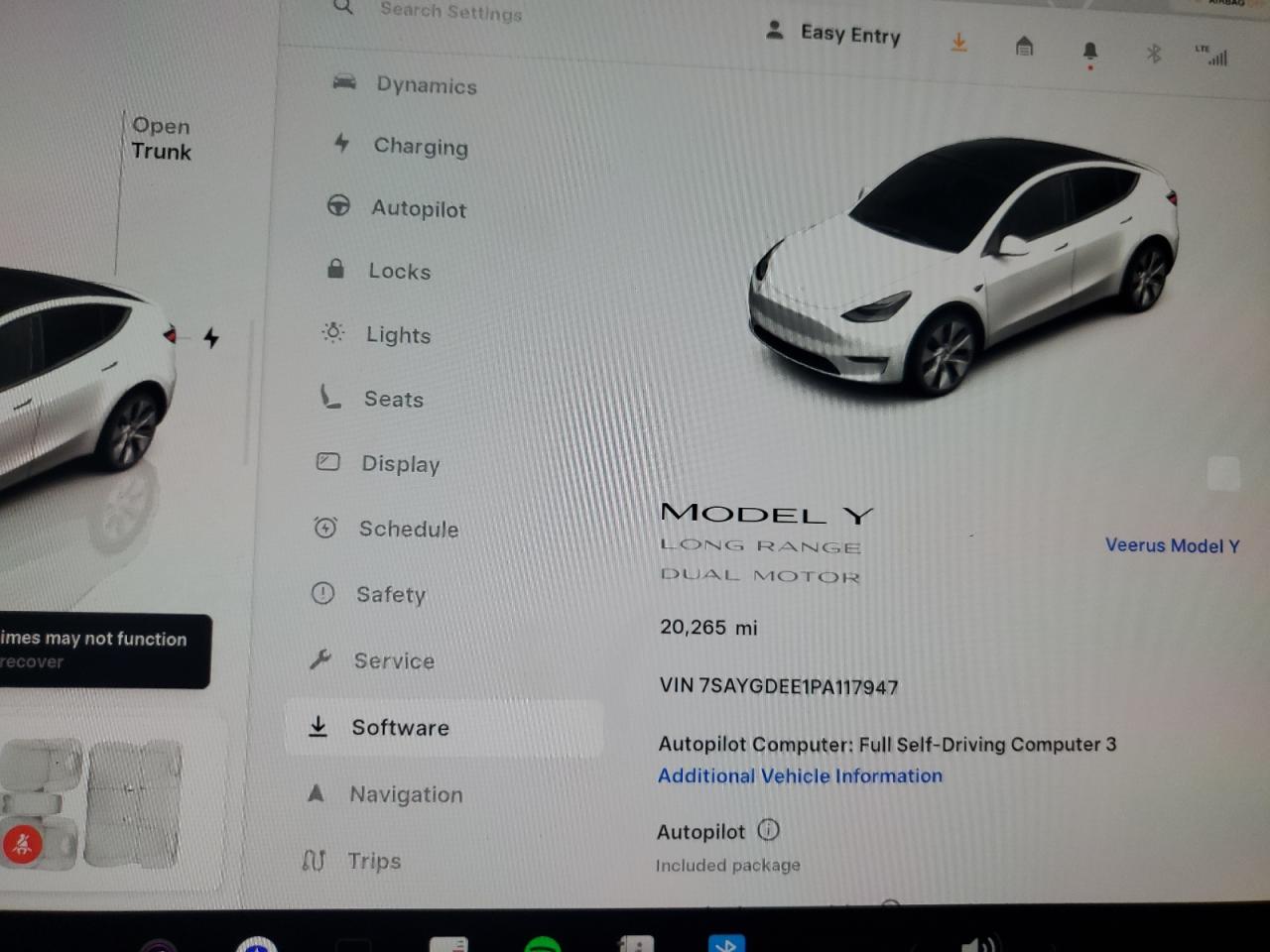 2023 Tesla Model Y VIN: 7SAYGDEE1PA117947 Lot: 82115595