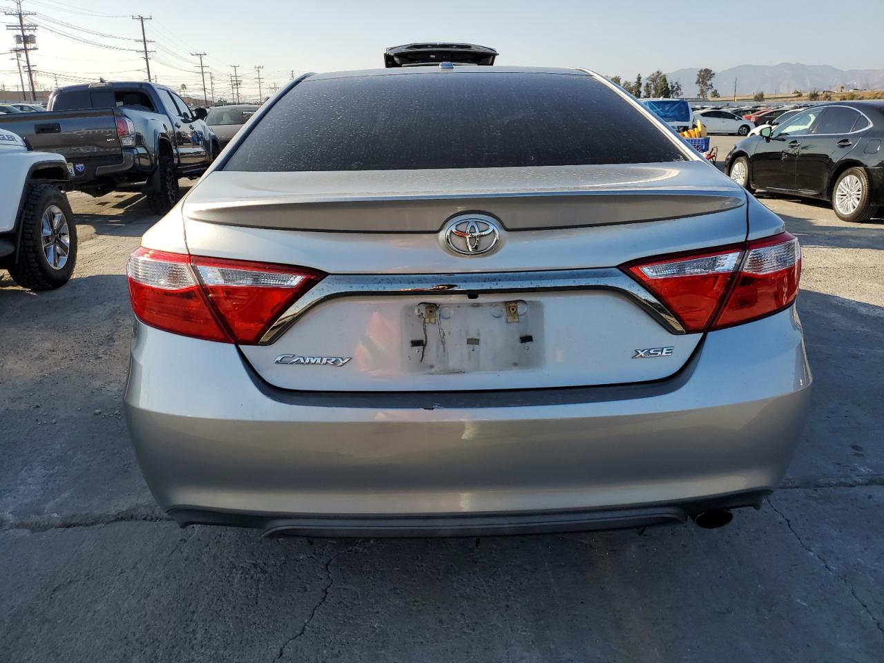 2016 Toyota Camry Le VIN: 4T1BF1FK9GU607759 Lot: 84924445