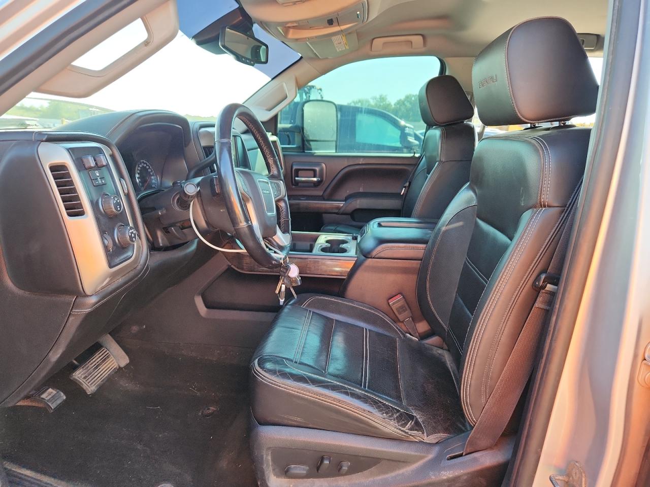 2015 GMC Sierra K2500 Denali VIN: 1GT120E88FF180329 Lot: 83990135