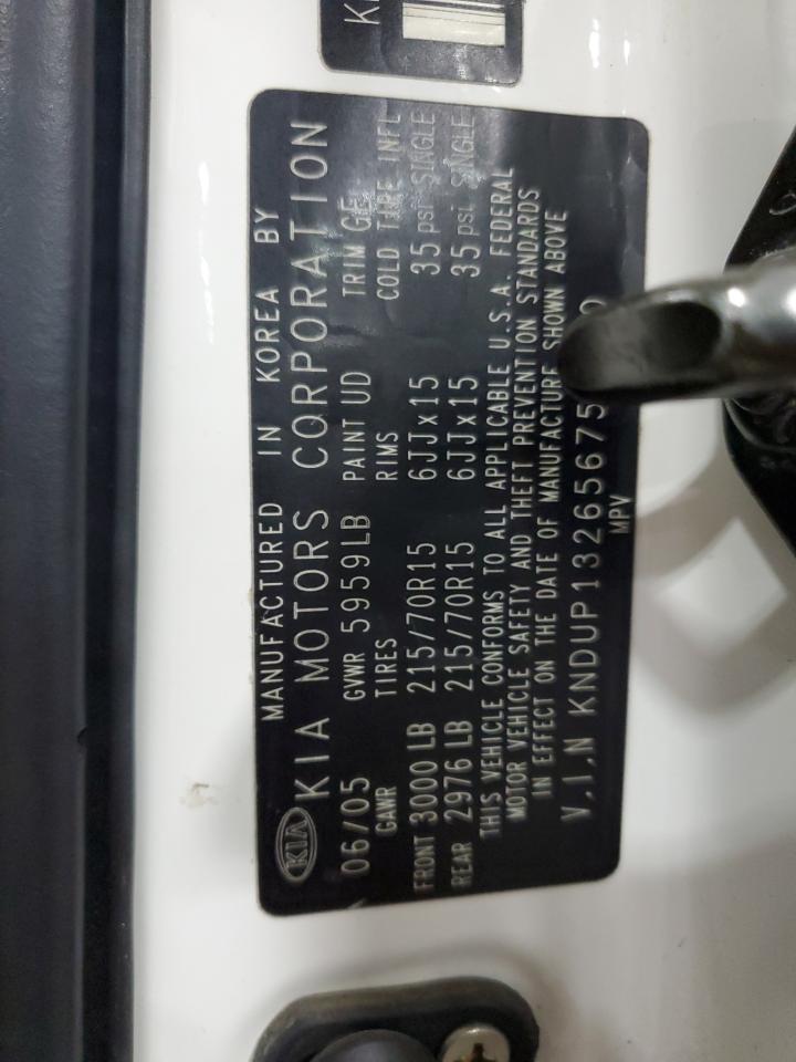 2005 Kia Sedona Ex VIN: KNDUP132656757280 Lot: 84048585