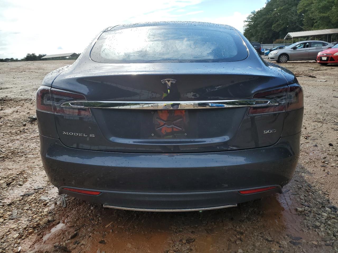 2016 Tesla Model S VIN: 5YJSA1E22GF124093 Lot: 84013565