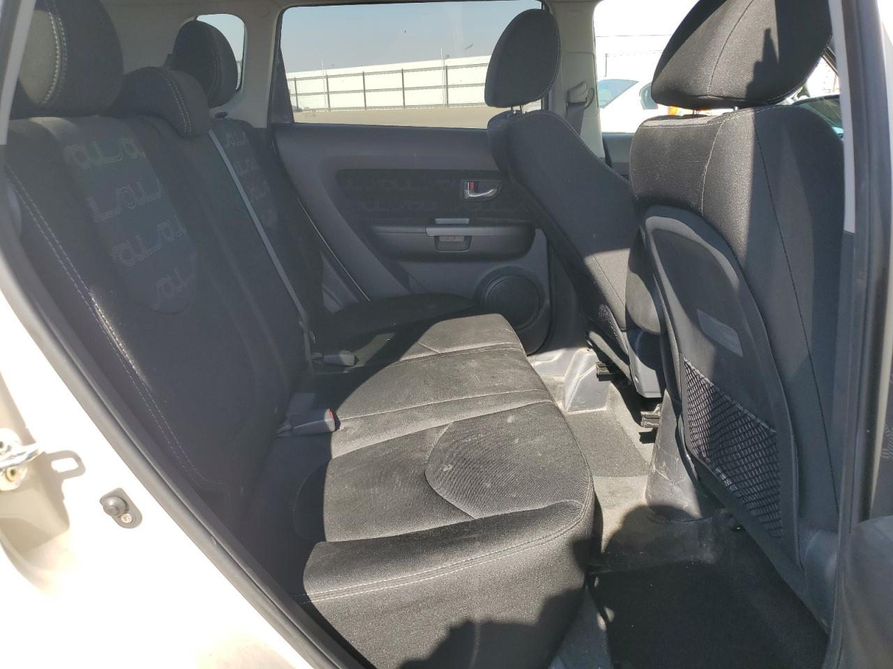 2013 Kia Soul + VIN: KNDJT2A69D7553530 Lot: 71723835
