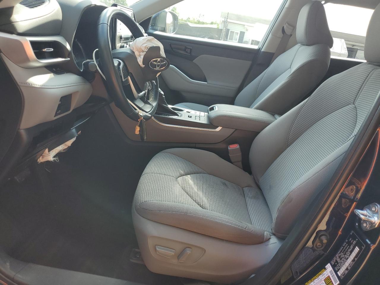 2022 Toyota Highlander L VIN: 5TDBZRBH1NS192796 Lot: 81601415