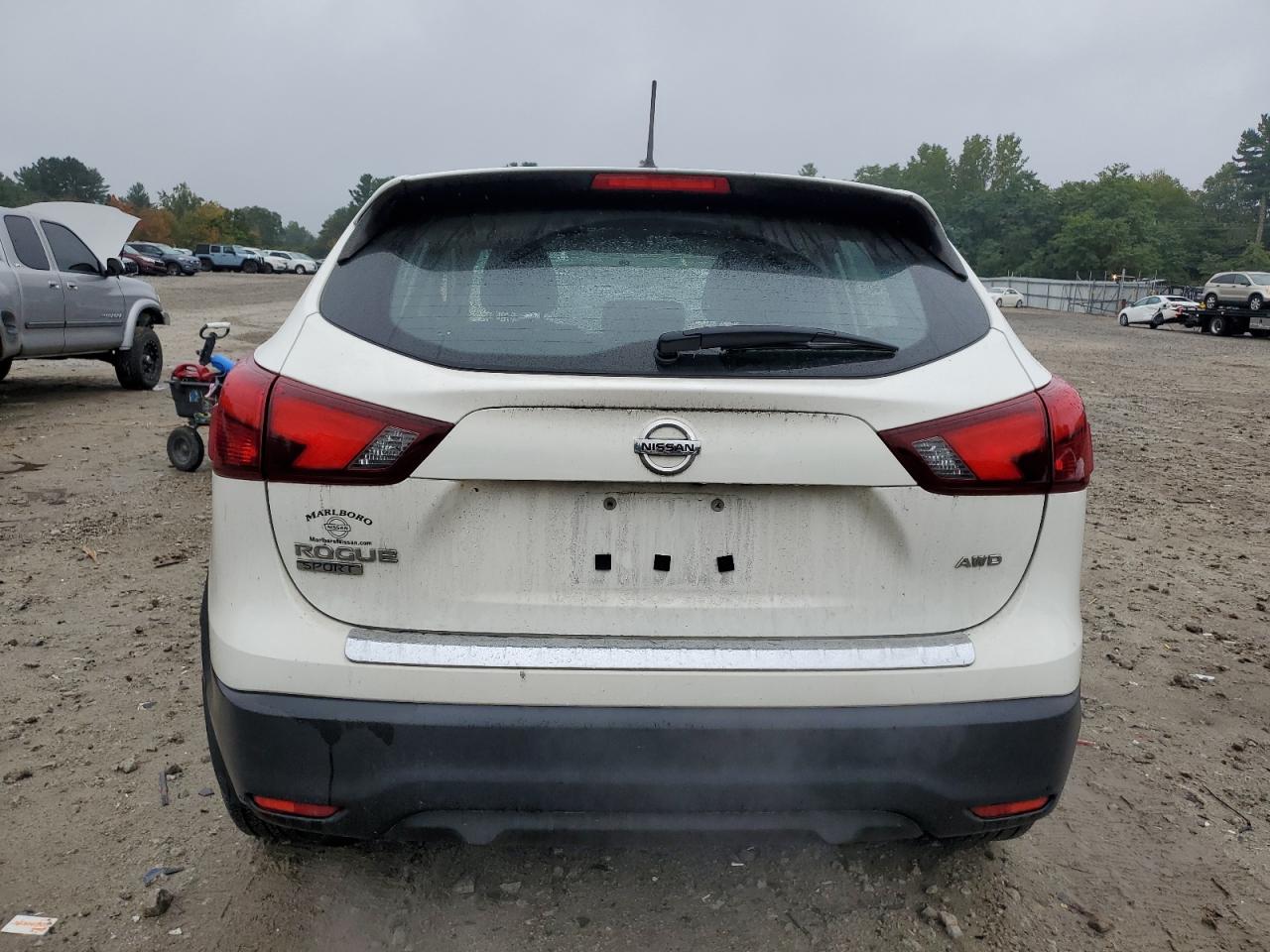 2018 Nissan Rogue Sport S VIN: JN1BJ1CR0JW268215 Lot: 82061315