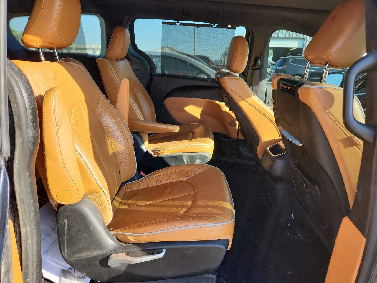 2021 Chrysler Pacifica Hybrid Pinnacle VIN: 2C4RC1N76MR568081 Lot: 83761935