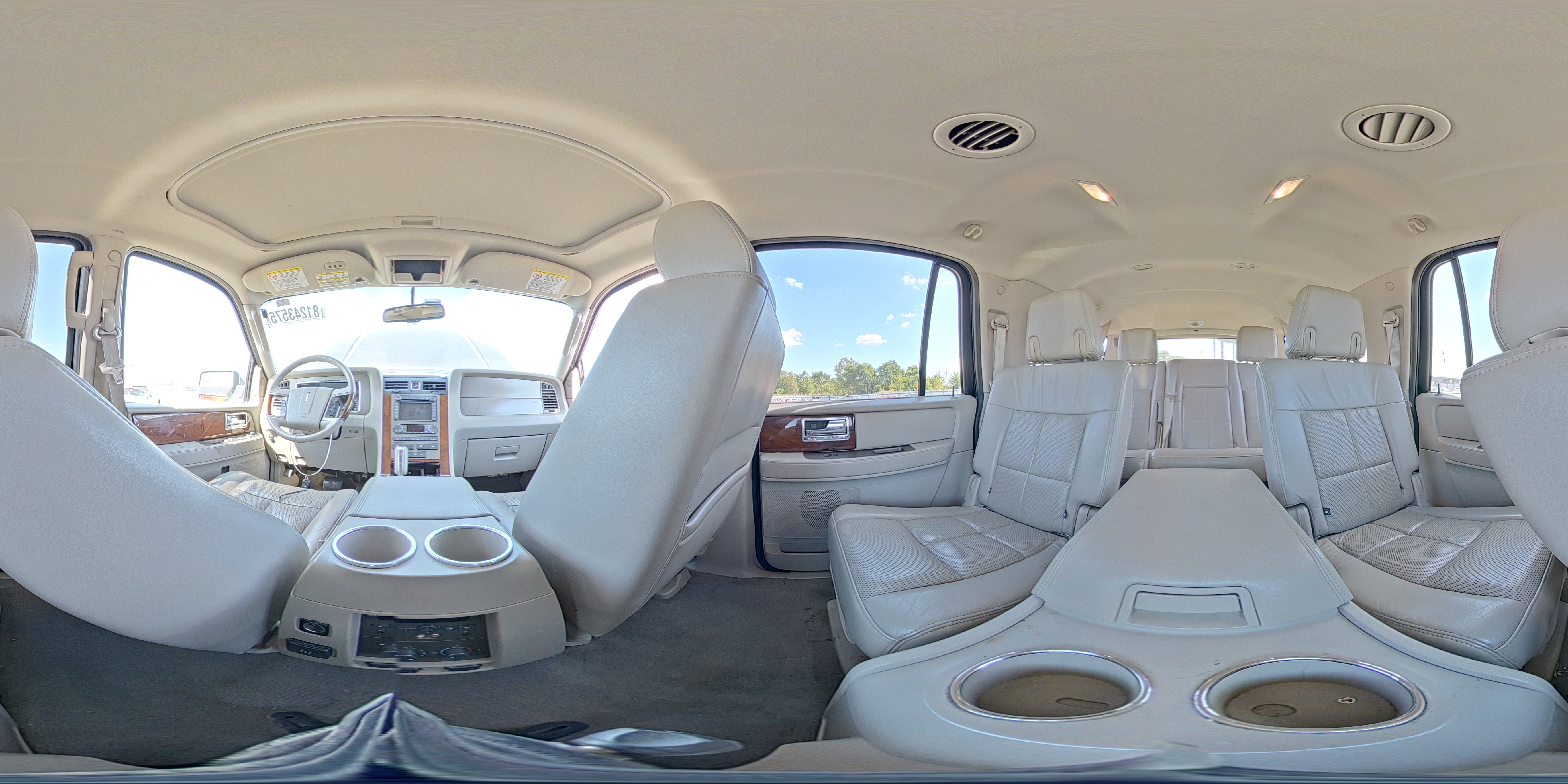 2012 Lincoln Navigator L VIN: 5LMJJ3J53CEL01634 Lot: 81243575