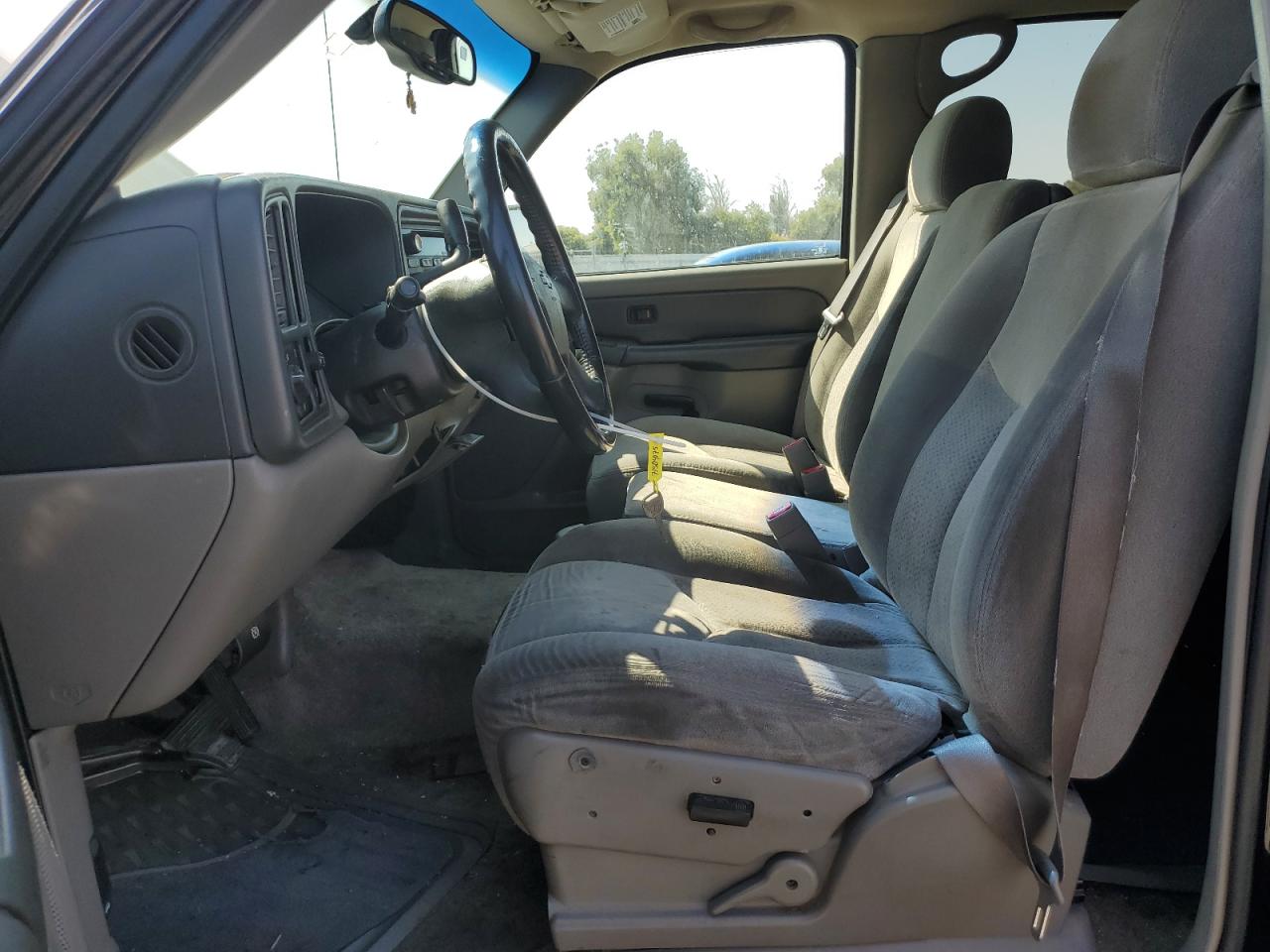 2003 Chevrolet Tahoe C1500 VIN: 1GNEC13V53J273032 Lot: 71504175