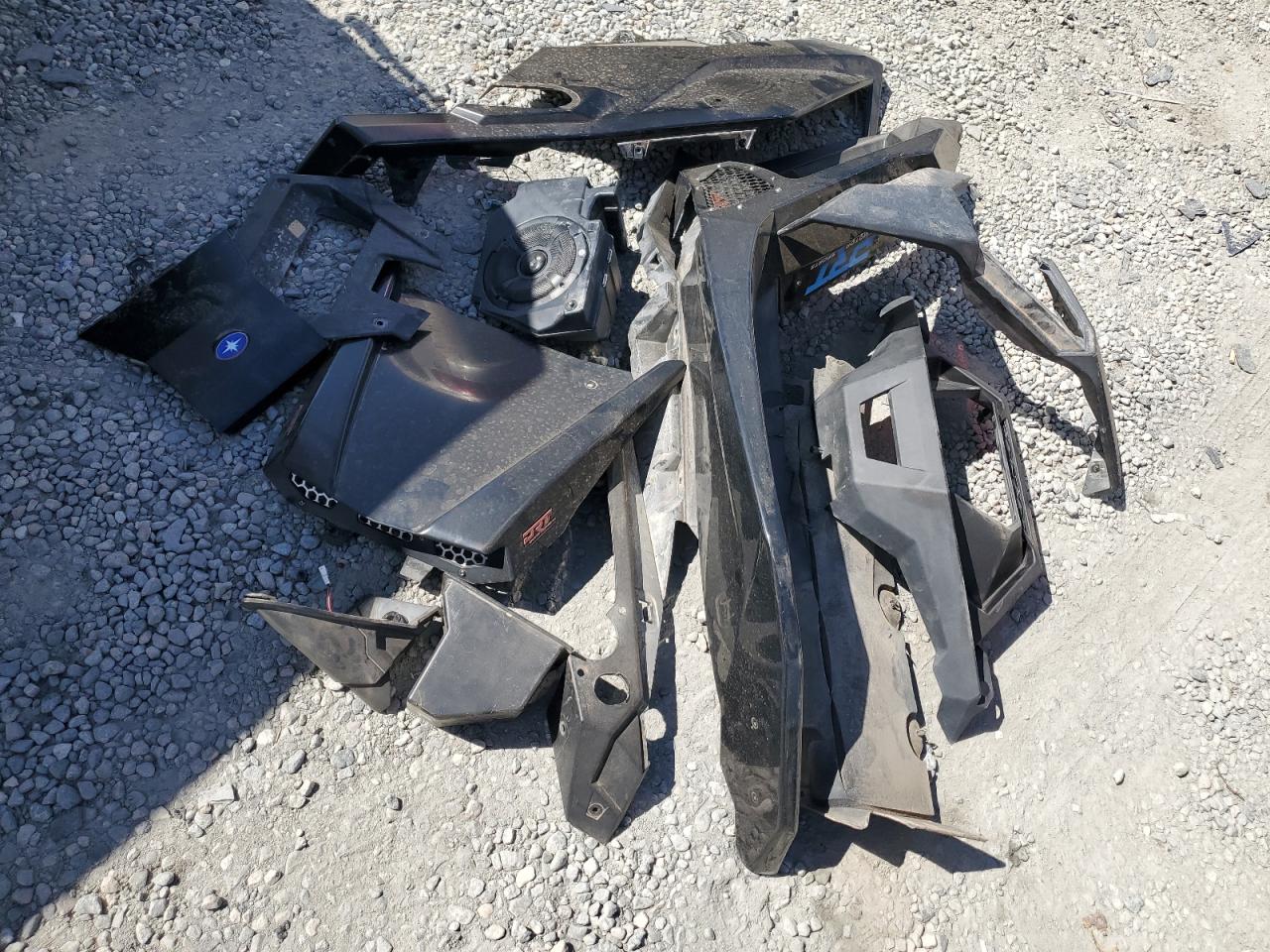 2022 Polaris Rzr Pro R Ultimate Launch Edition VIN: 3NSRGL2K9NG383666 Lot: 81717305