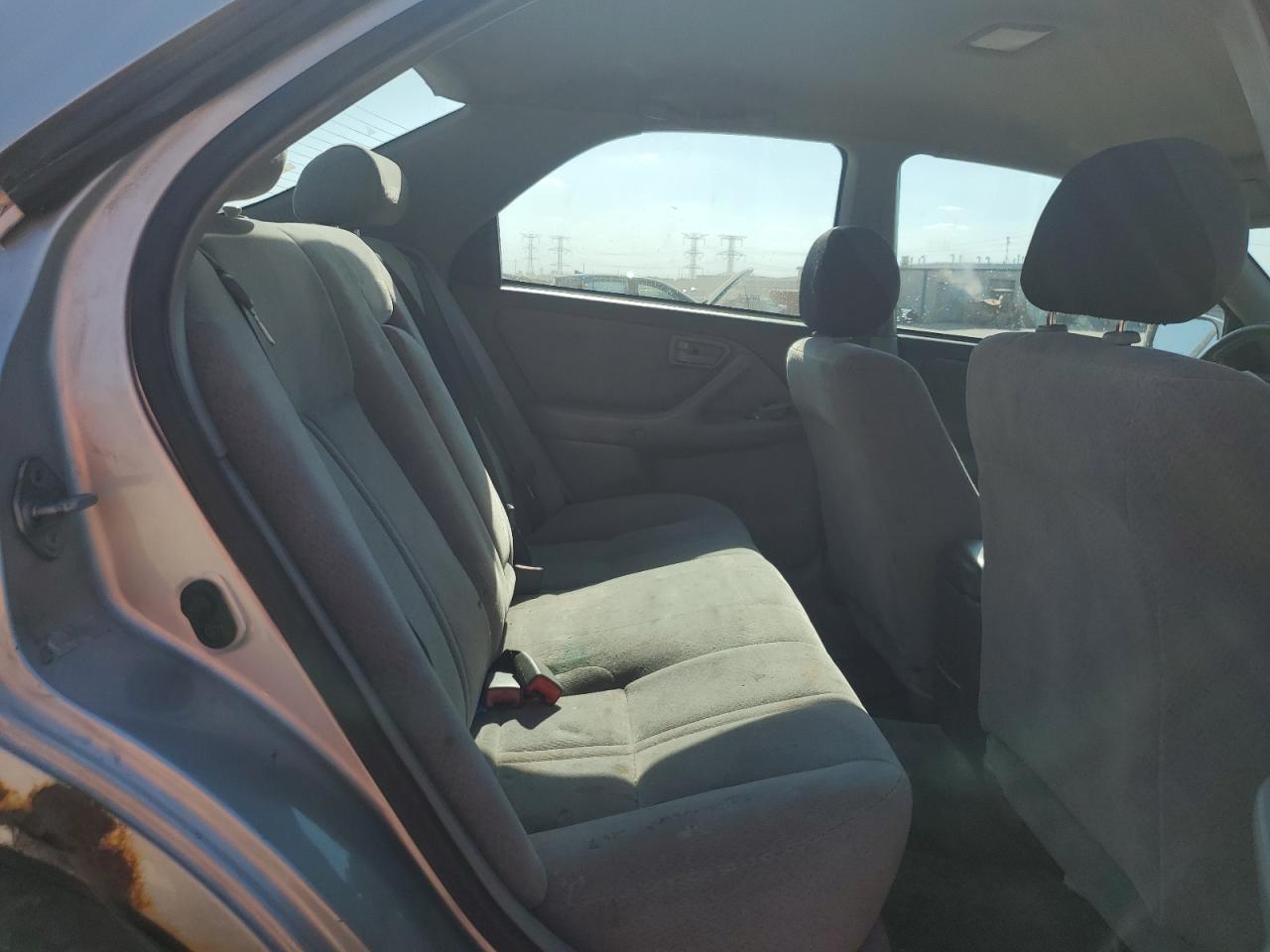 2000 Toyota Camry Ce VIN: 4T1BG22K1YU002242 Lot: 83943385