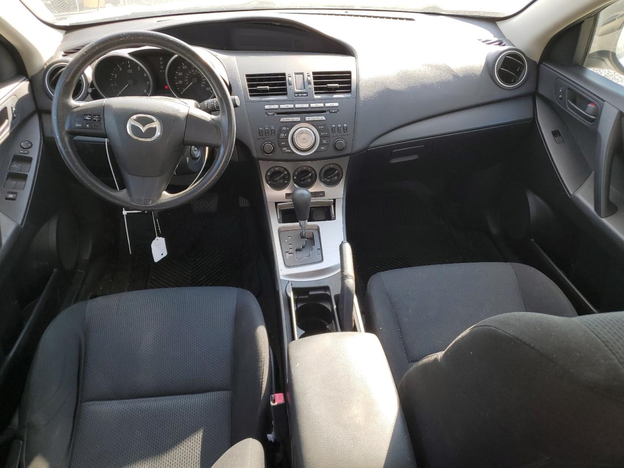 2011 Mazda 3 I VIN: JM1BL1UG2B1464756 Lot: 83809335