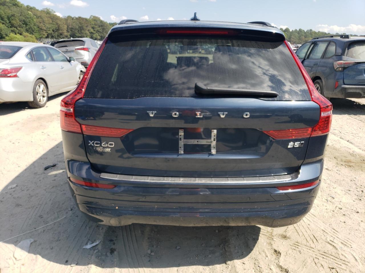 2022 Volvo Xc60 B5 Momentum VIN: YV4L12RK5N1065094 Lot: 71721105
