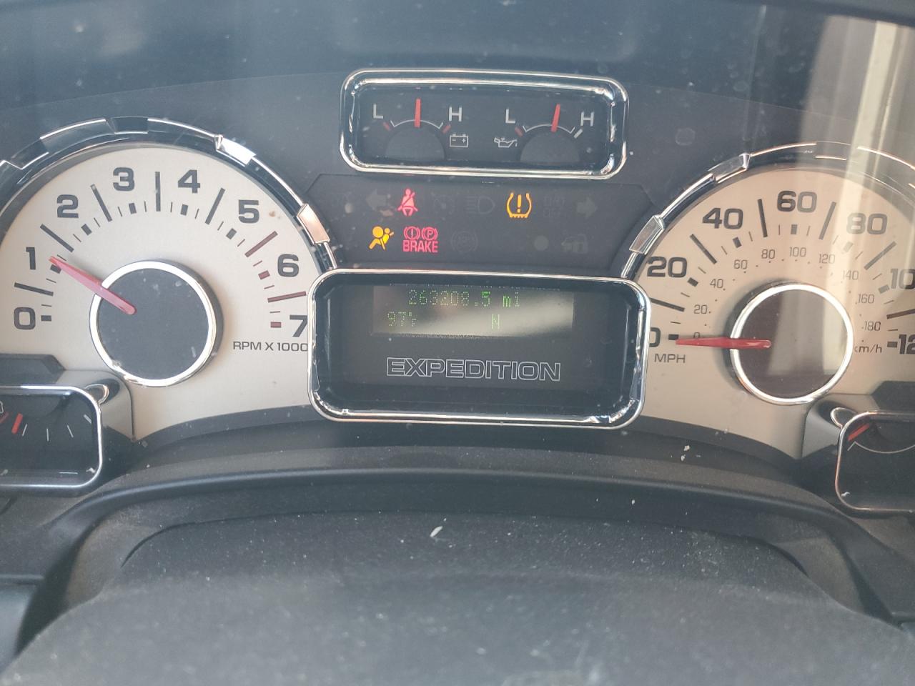 2008 Ford Expedition Xlt VIN: 1FMFU16508LA77318 Lot: 80583055