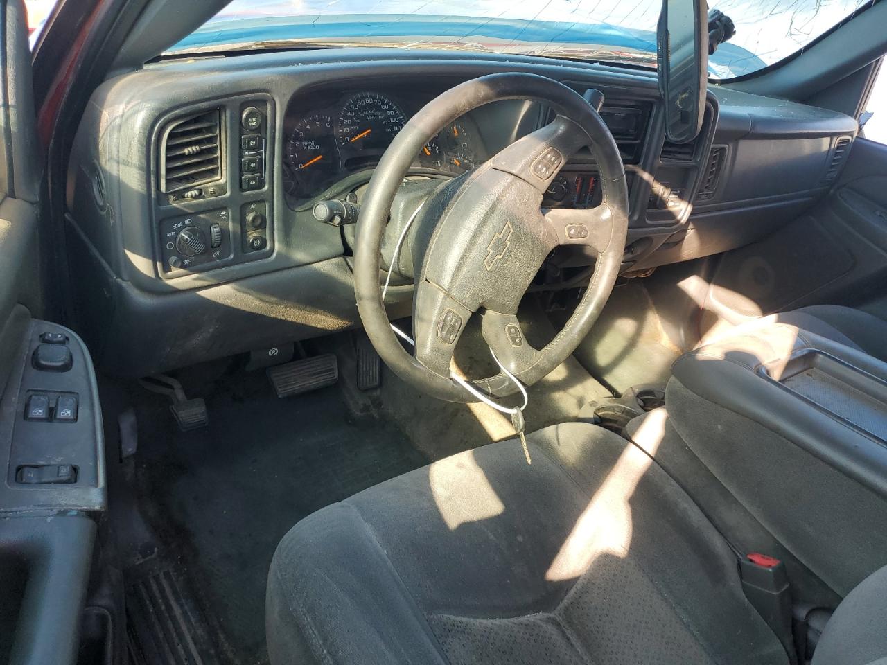 2004 Chevrolet Silverado K1500 VIN: 1GCEK14T64Z216835 Lot: 84621265